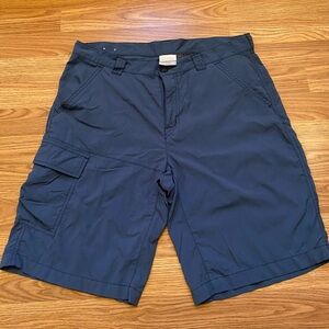 Columbia Men's Dark Blue Cargo Shorts size 34
